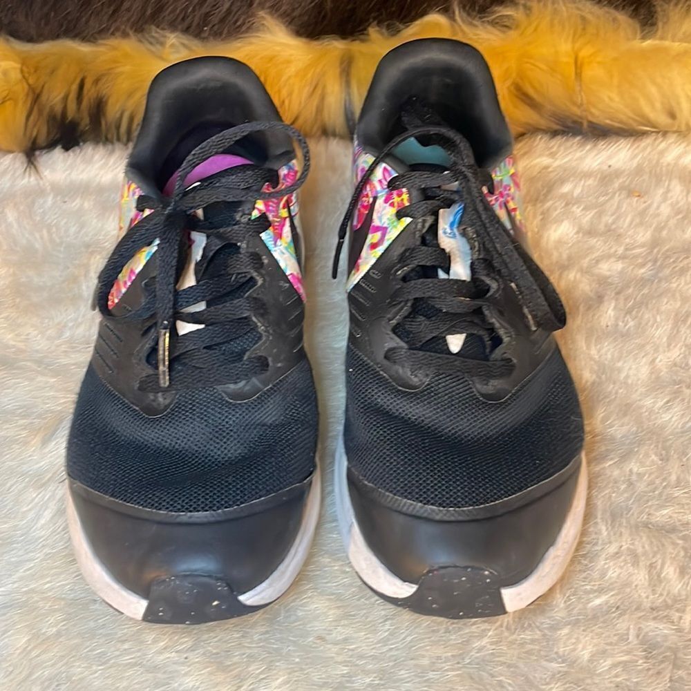 Nike shoes 3.5 (5225B)